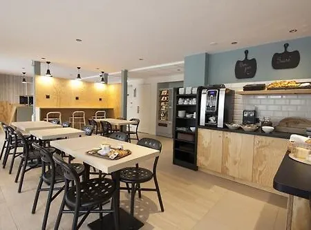 Brit Essentiel Arverne - Clermont-ferrand Sud Hotel Aubière