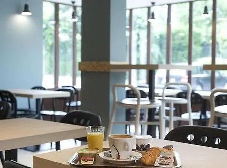 Brit Essentiel Arverne - Clermont-ferrand Sud Hotel